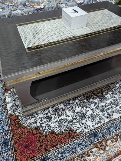 Good table for sale