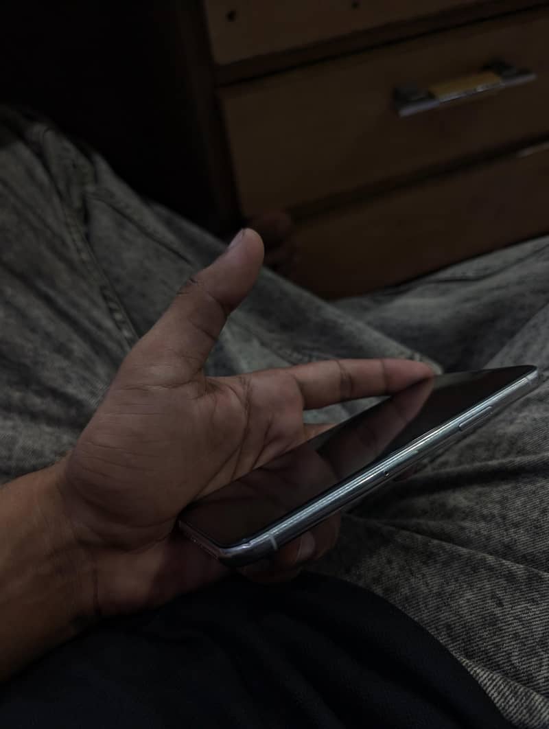 Apple iPhone 11 Pro 2