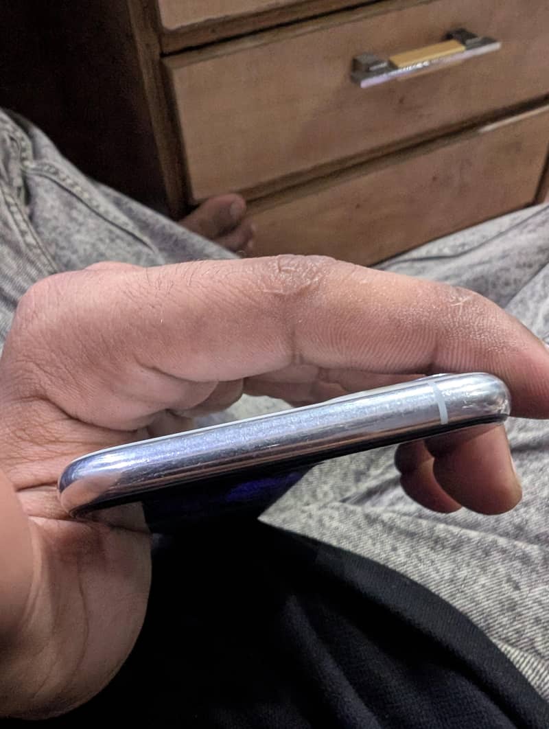 Apple iPhone 11 Pro 3