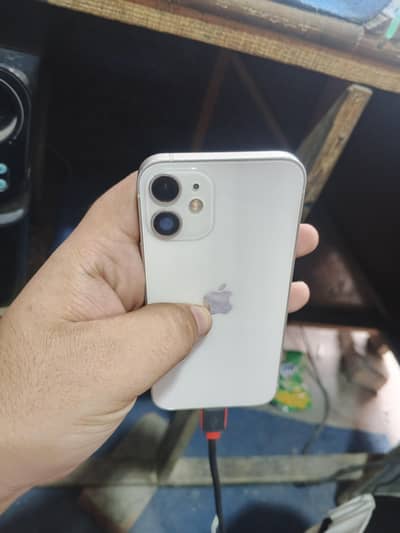 Apple iPhone 12 mini