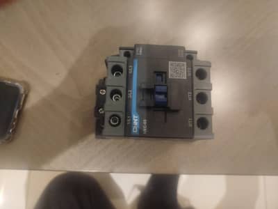 Contactor Relay 65 Amp.