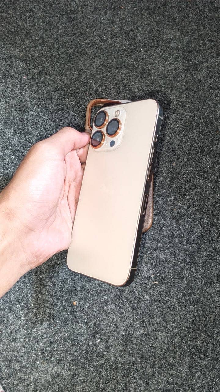 Apple iPhone 13 Pro 2