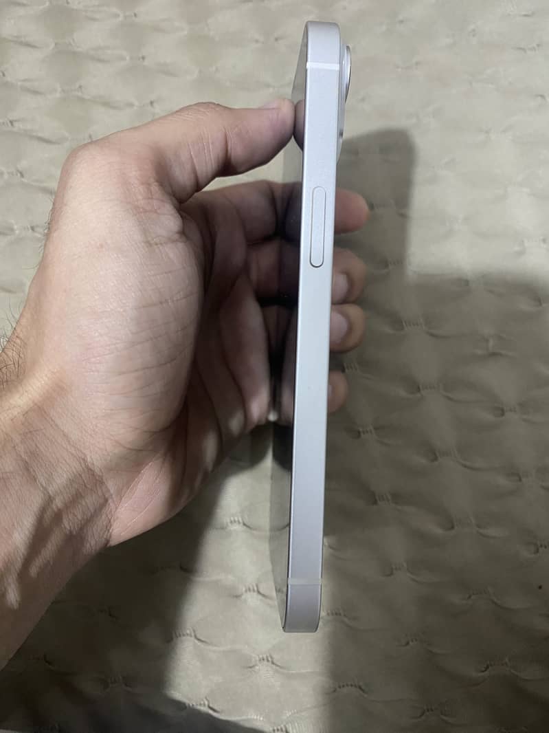 Apple iPhone 14 5