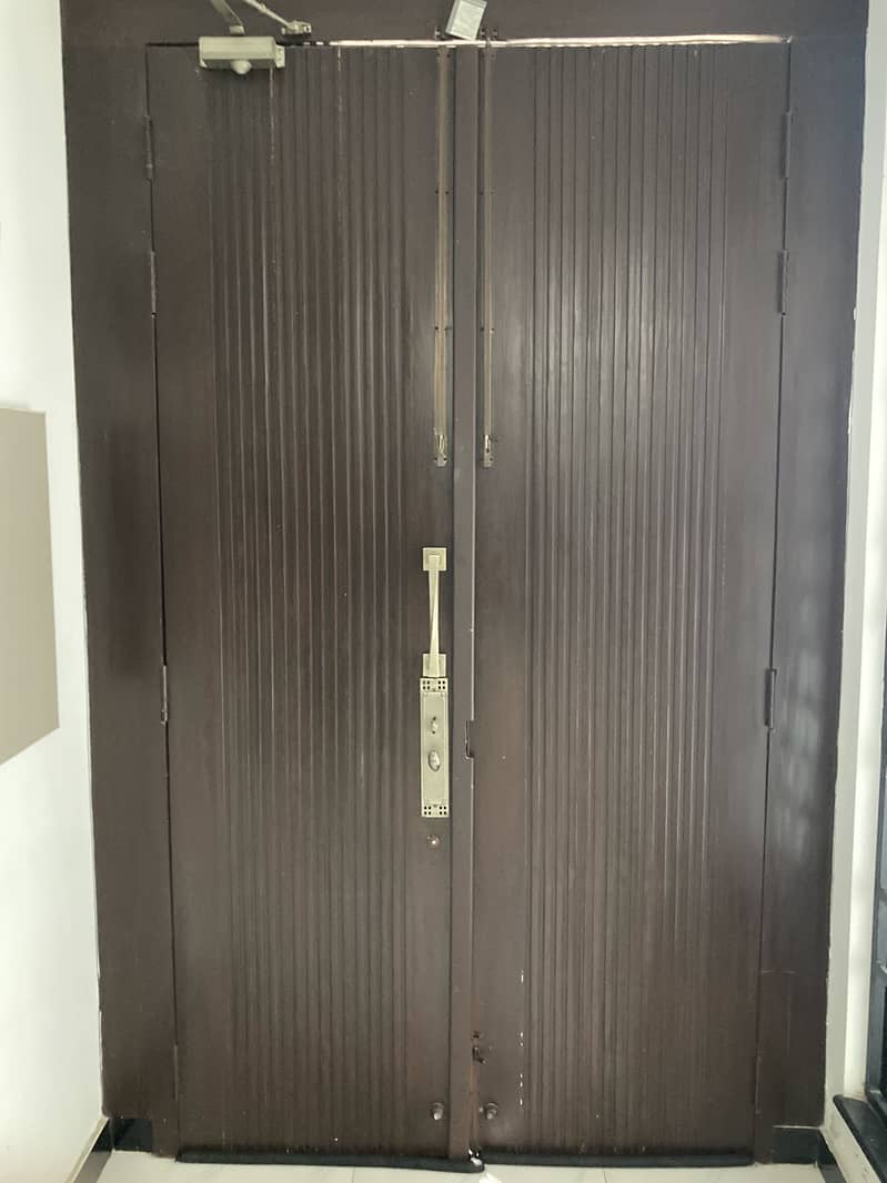 Main door 0