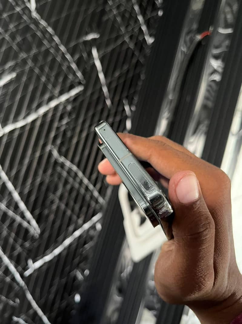 Google Pixel 9 Pro 3