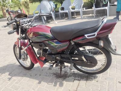 Honda pridor 2020 model red color all Punjab registered for sale