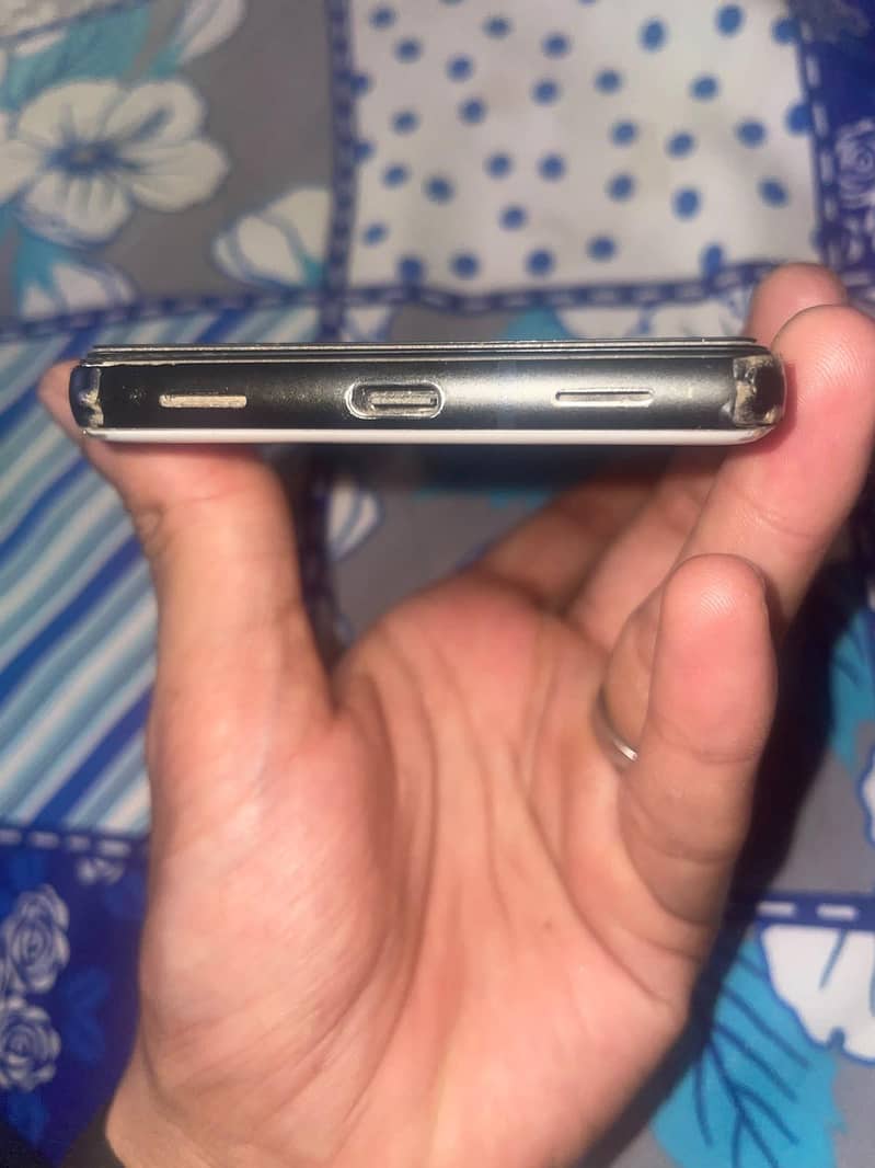 Google Pixel 6a 3