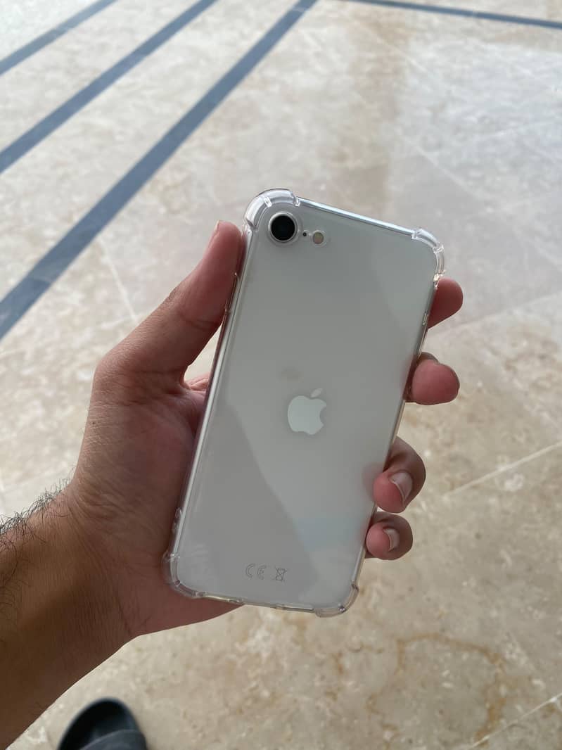Apple iPhone SE 3