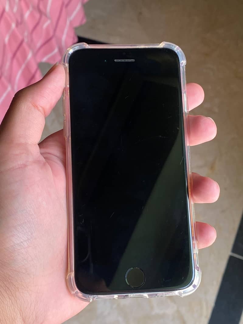 Apple iPhone SE 6