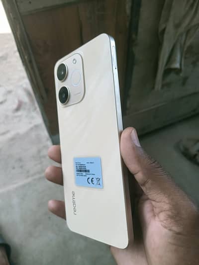 Realme note 70