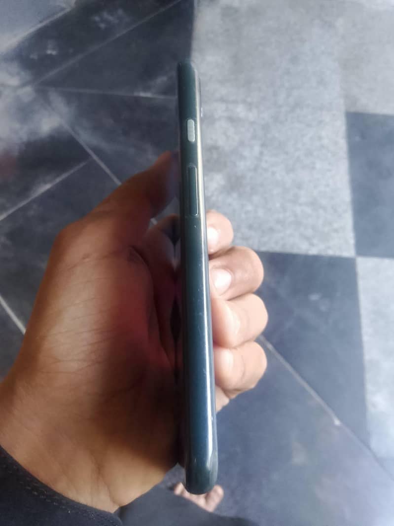 Google Pixel 5a 3