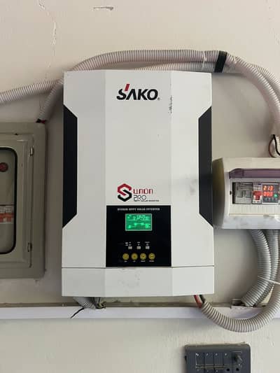 Sako 3.5kw PV 5000 Hybrid inverter