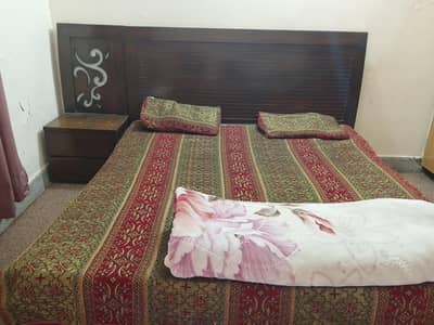bed set with dressing table