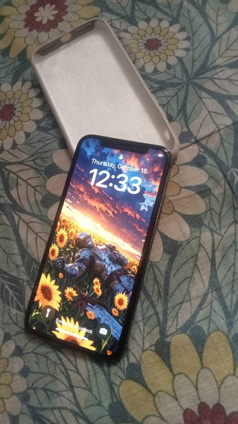 Apple iPhone X 3