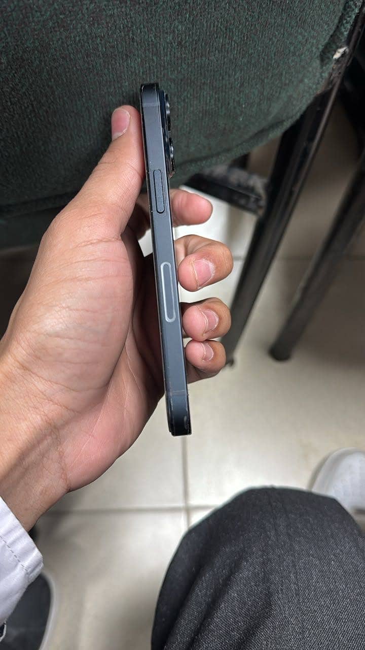 Apple iPhone 14 6