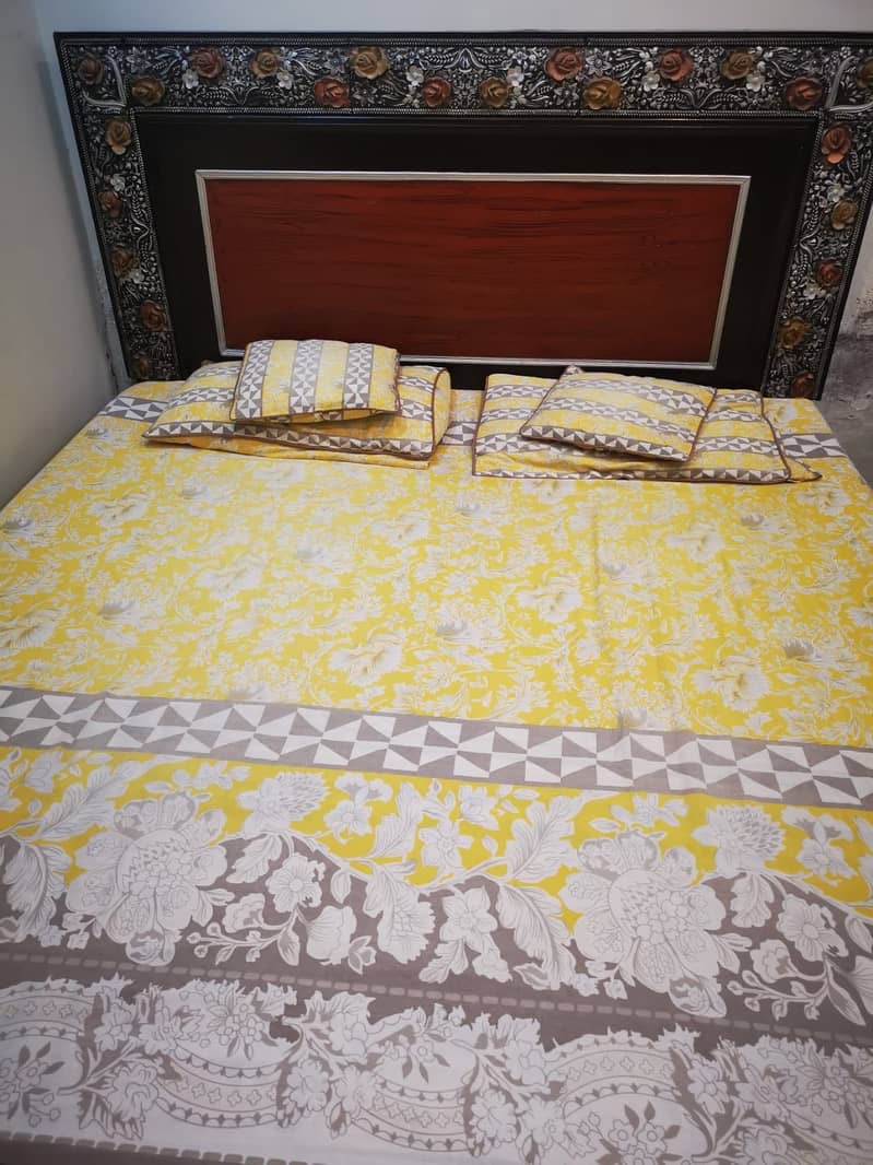 King bed with Dressing table 2