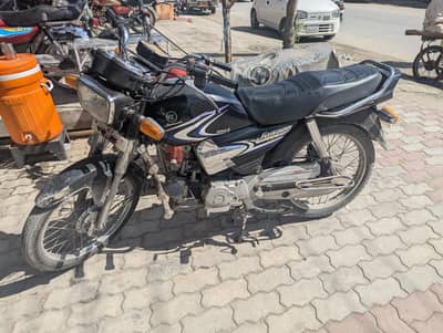 Yamaha 100 janoon