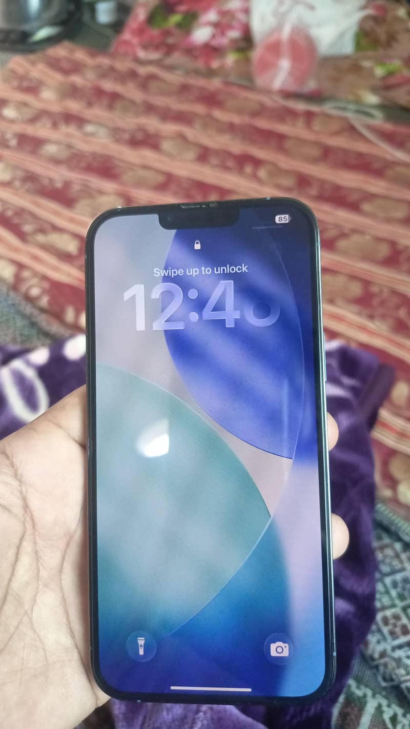 Apple iPhone 13 Pro Max 3