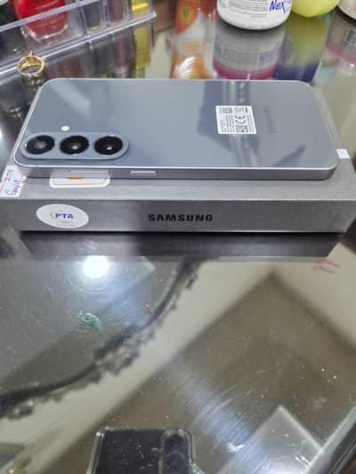 Samsung S26 FE 8/256 just 2 3 days uesd official pta full warranty
