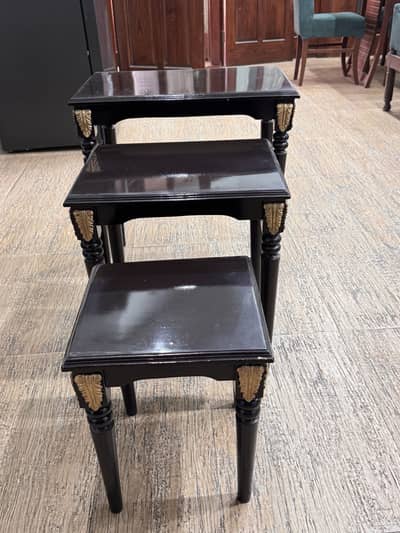 Pair of 3 tables