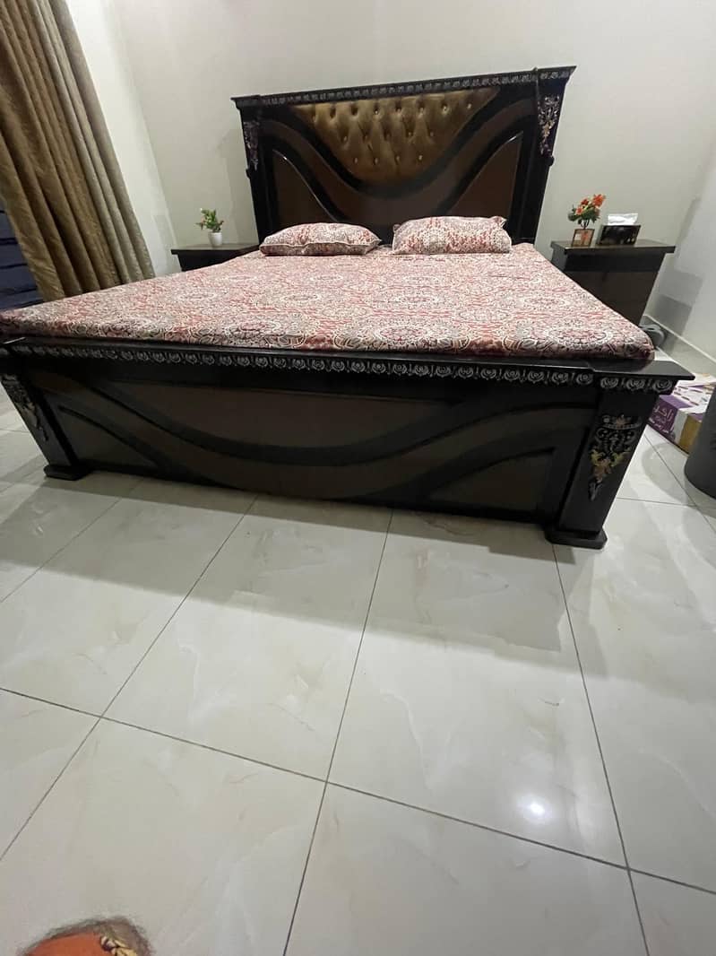 bed set with slide table 1