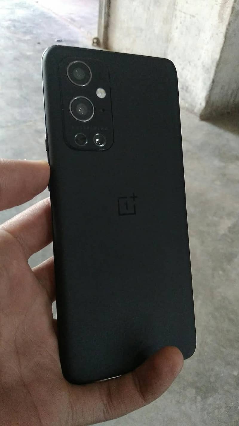 One Plus 9 Pro 1