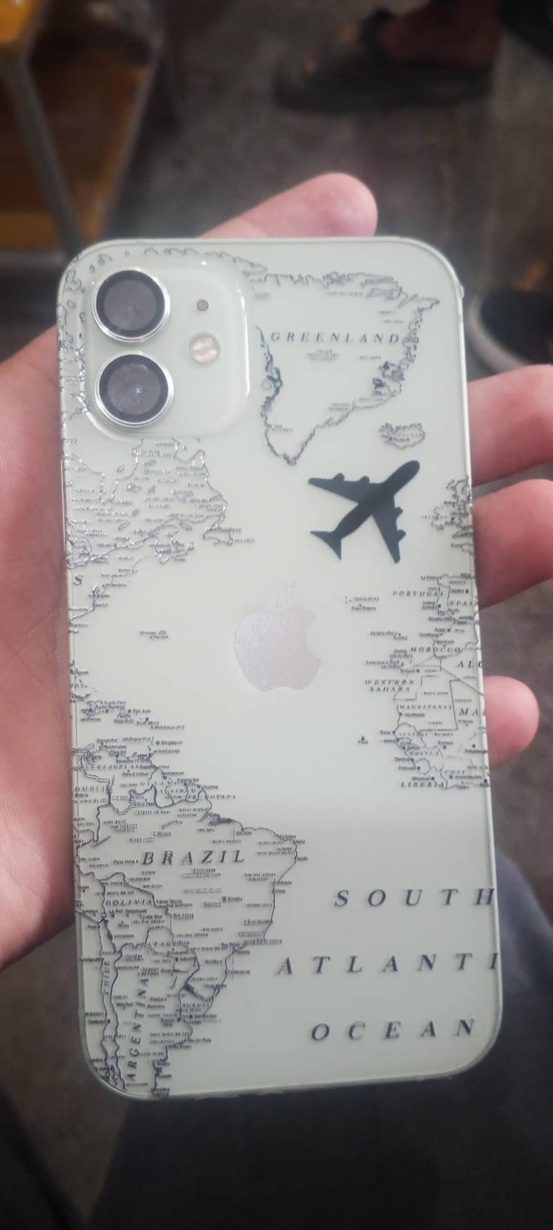 Apple iPhone 12 1