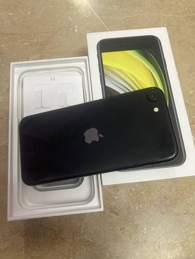 Apple iPhone SE 2020 64 GB with Box