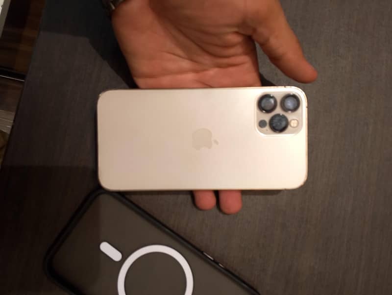 Apple iPhone 12 Pro 7