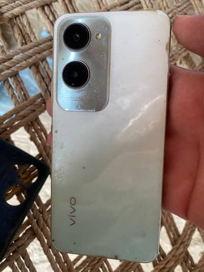 Vivo Y18