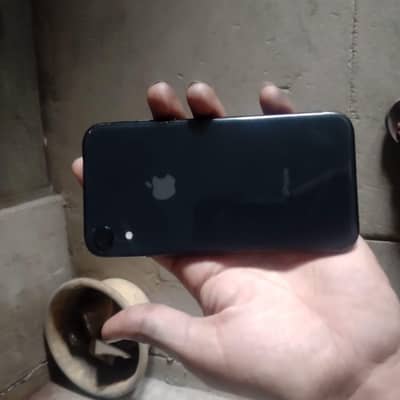 Apple iPhone XR