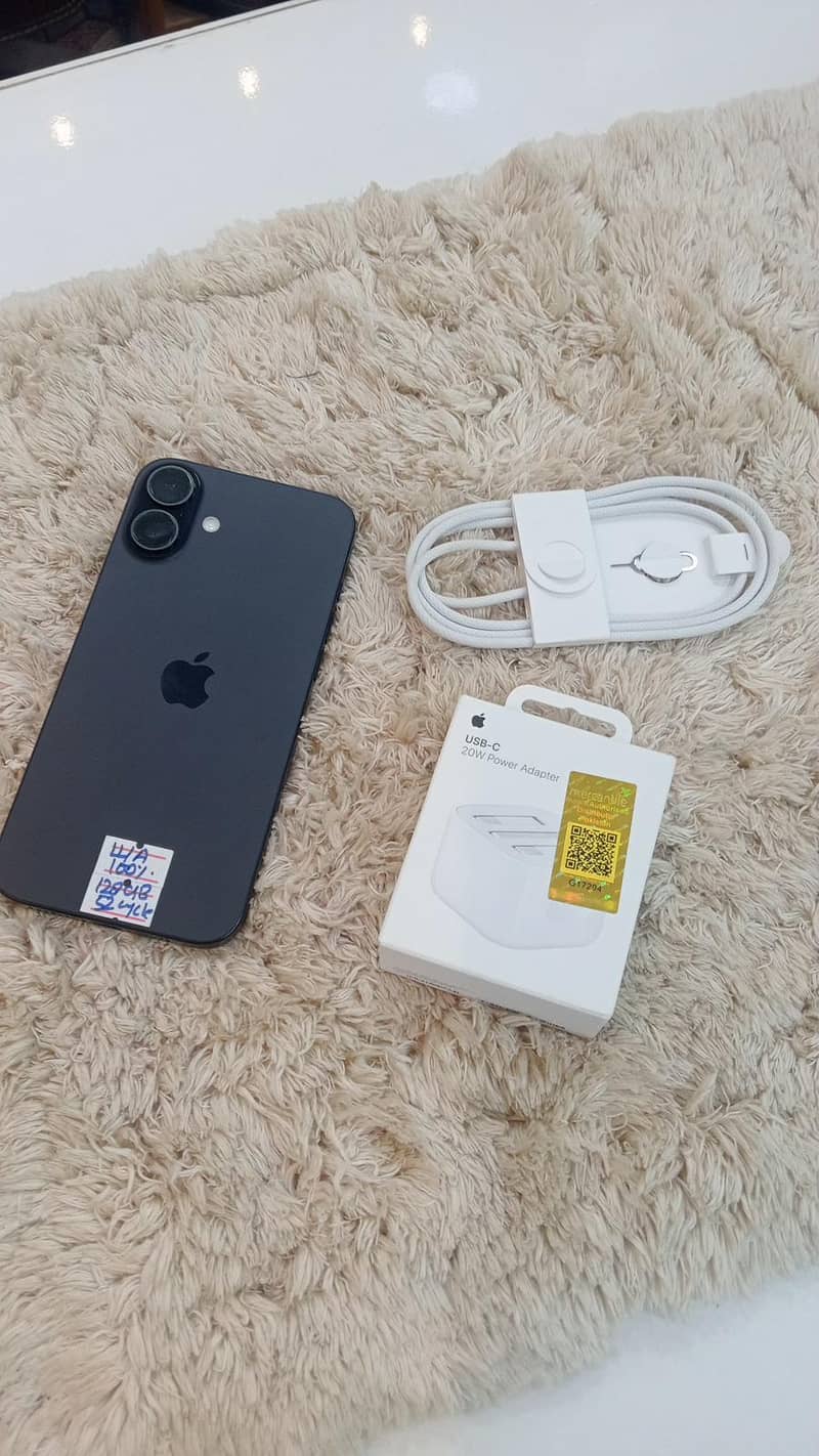 Apple iPhone 16 Plus 0