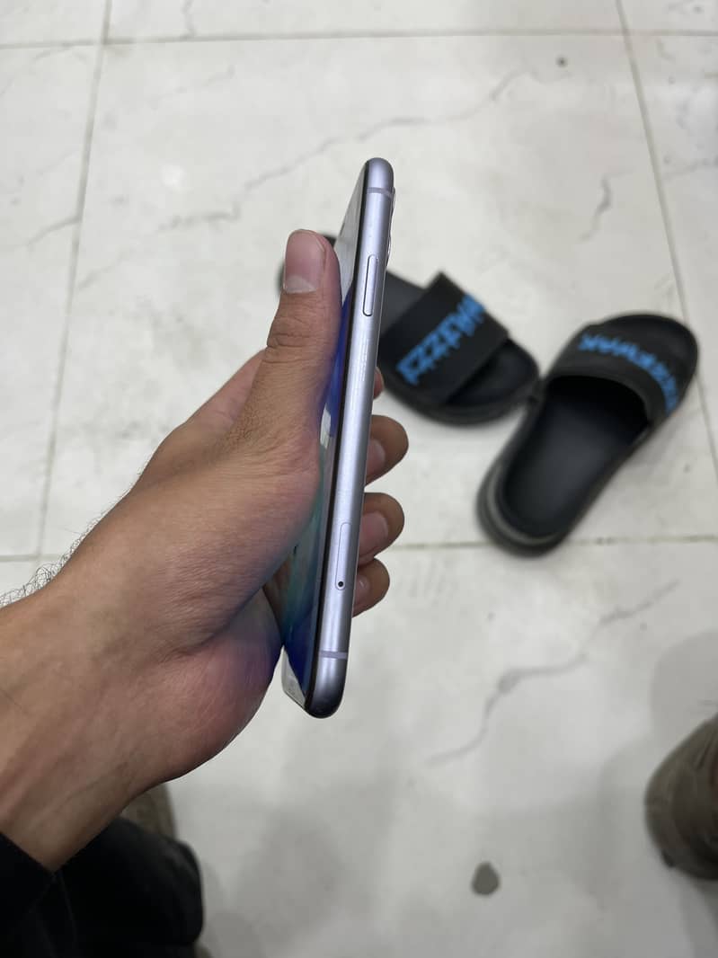 Apple iPhone 11 pta 256 4