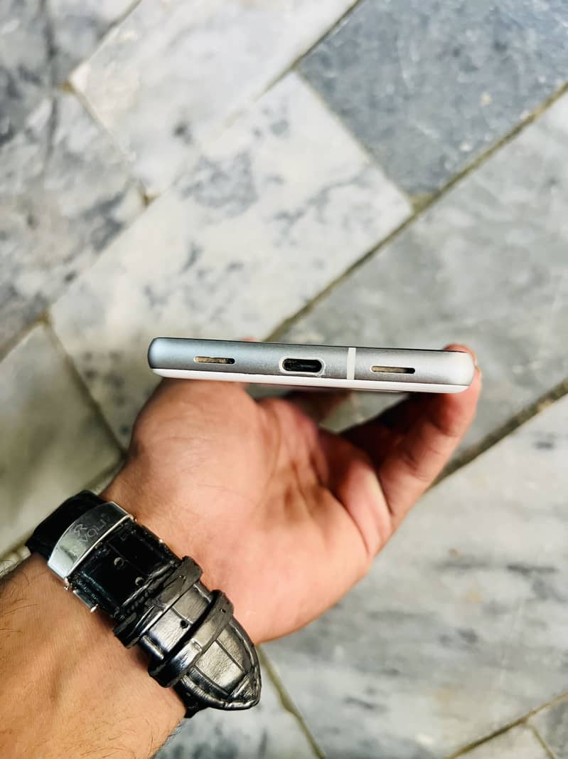 Google Pixel 7a 3