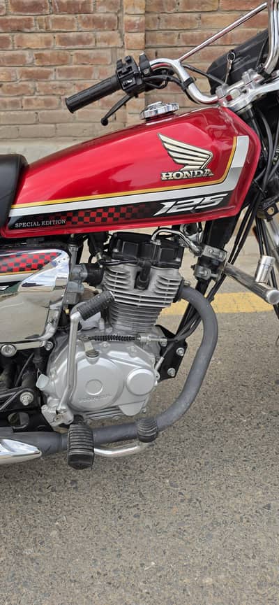 Honda 125 Special Edition