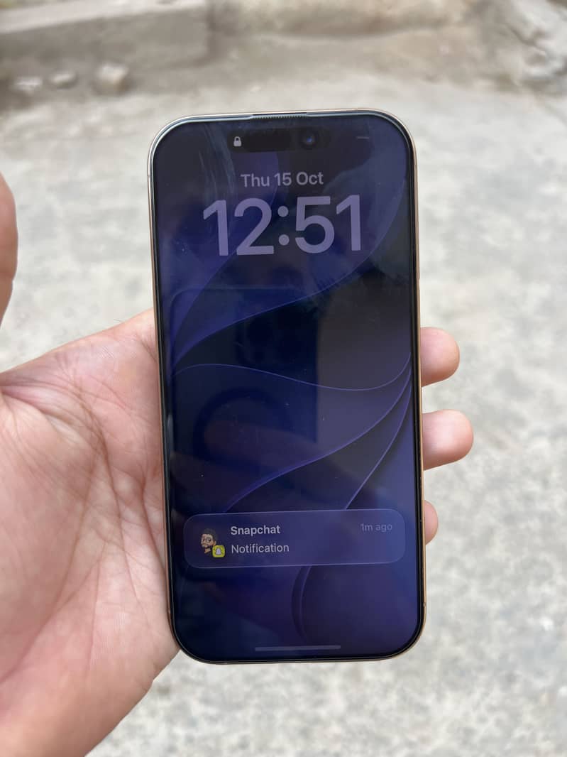 Apple iPhone 16 Pro 4