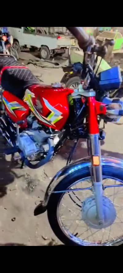 Honda 125 25 madal