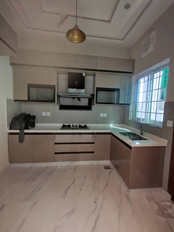 Askari tower 5 4