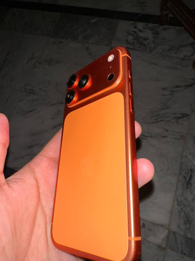 Apple iPhone 17 Pro Max 1