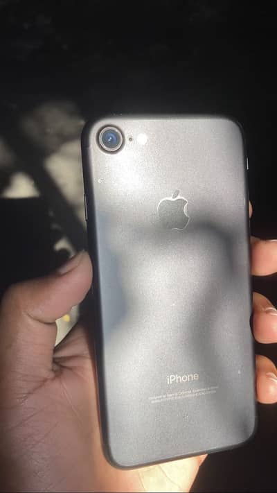 Apple iPhone 7