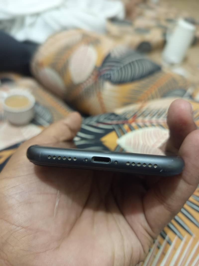 Apple iPhone 11 1