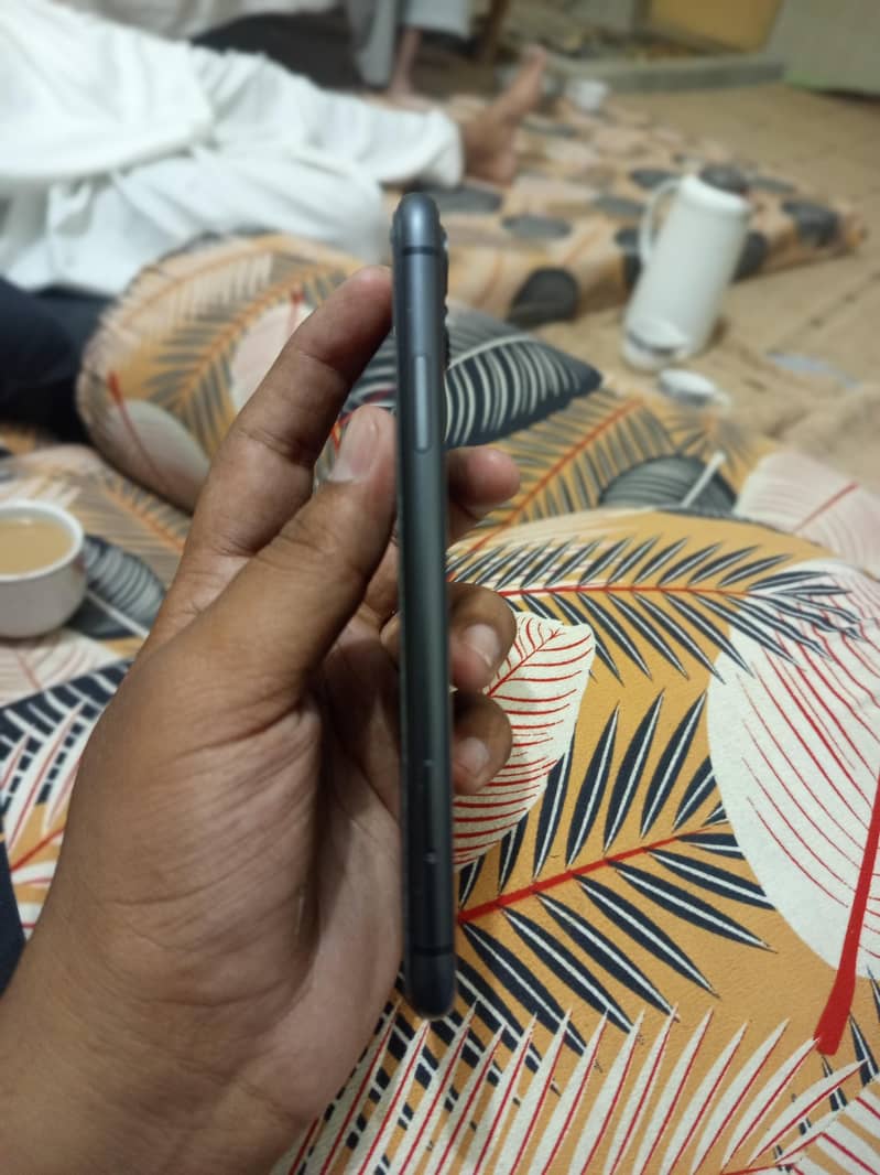 Apple iPhone 11 2