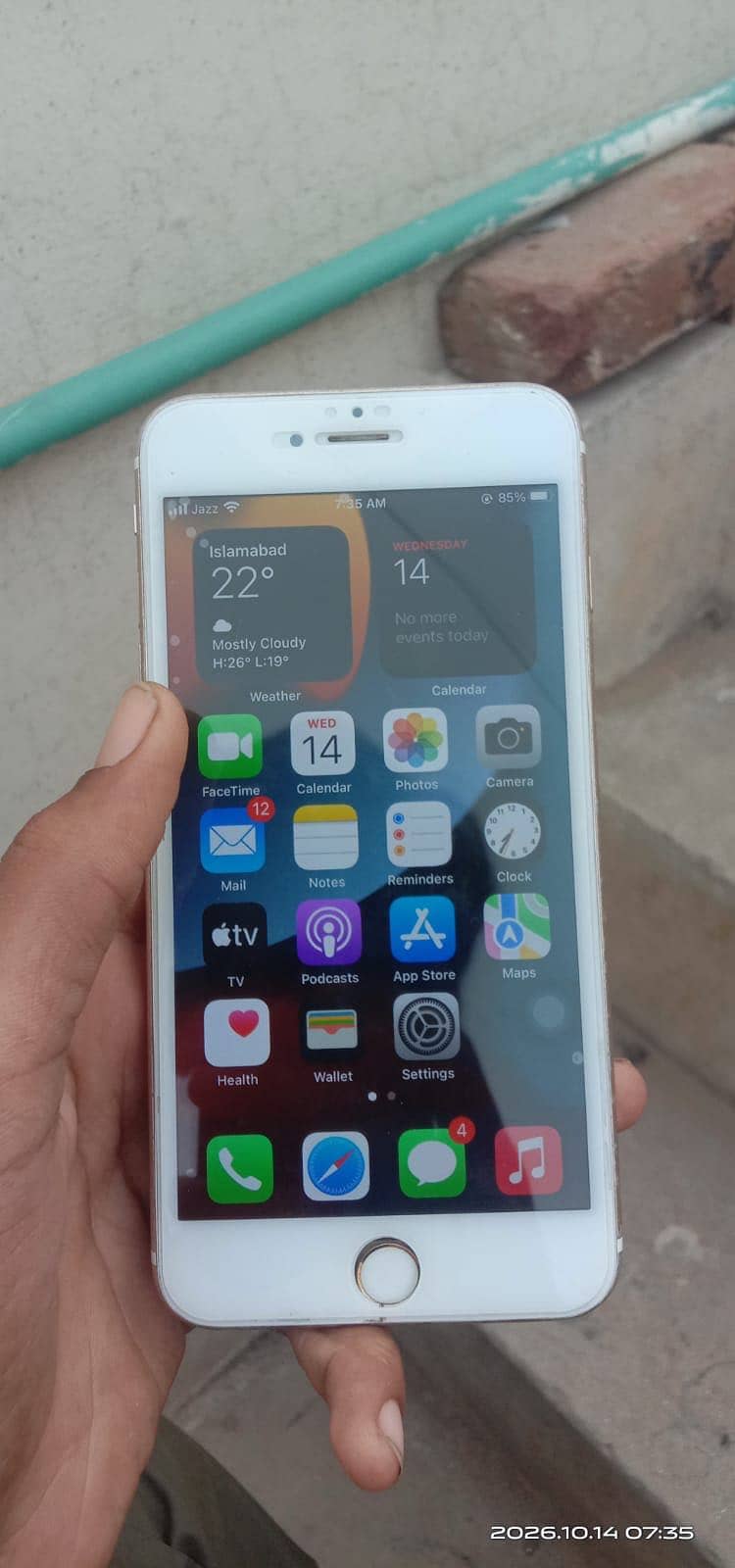 Apple iPhone 6S Plus 5