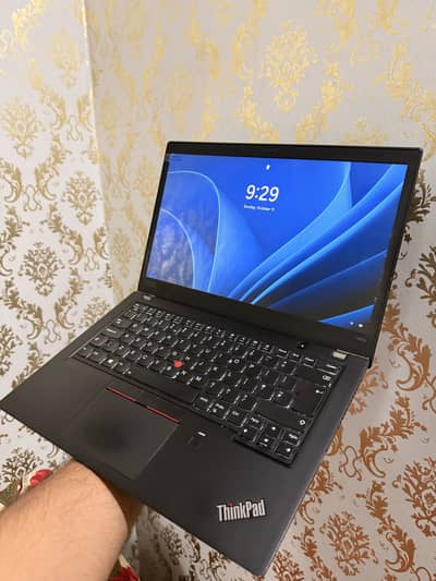 Lenovo T480s Touch Screen - 256Gb Nvme 8Gb Ram - 14 inch FHD Display