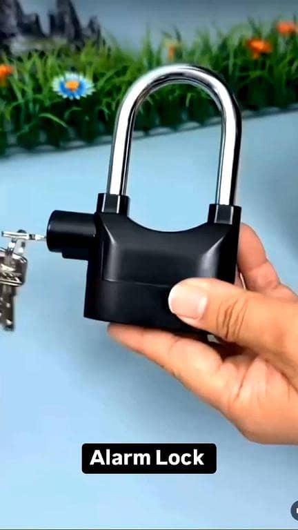 Ultra Secure Alarm Padlock | Anti Theft Waterproof Siren Lock for Bikes and Gates Cheer