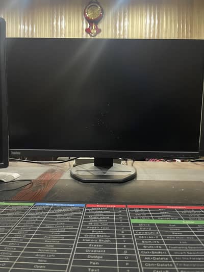 2 Monitor, Lenovo 27” borderless and Samsung 27”