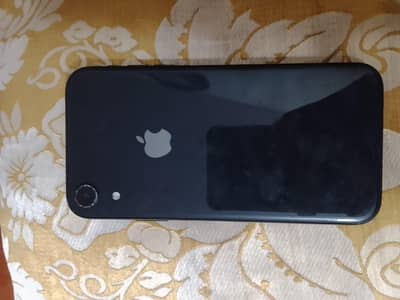 Apple iPhone XR