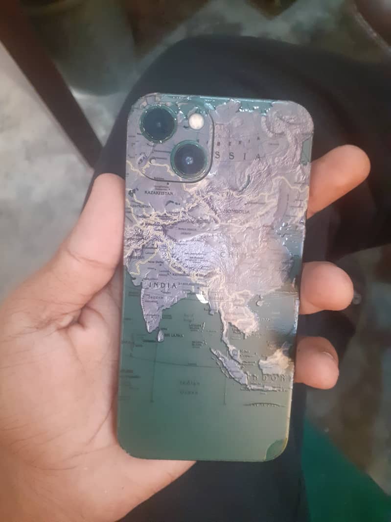 Apple iPhone 13 1