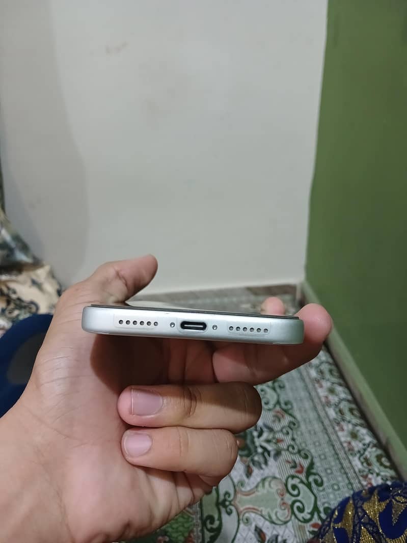 Apple iPhone 17 Pro Max 3