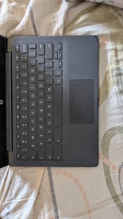 HP Chromebook os excellent condition